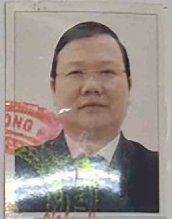 Công an Long An truy tìm vợ chồng bị tố lừa đảo chiếm đoạt tài sản Cơ quan công an đã ra thông báo truy tìm ông Võ Tuấn Bằng.