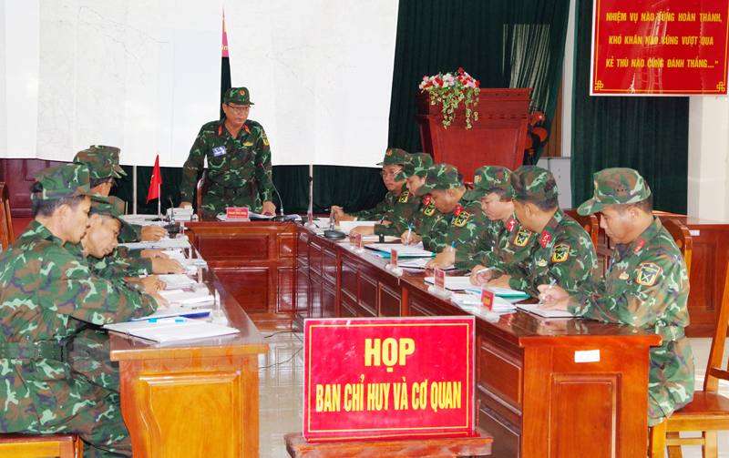 Kiểm tra luyện tập chuyển trạng thái sẵn sàng chiến đấu tại Ban Chỉ huy Quân sự huyện Bình Đại Cuộc họp Ban chỉ huy và cơ quan trong luyện tập chuyển trạng thái.
