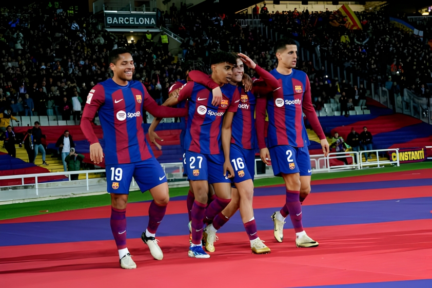 Lamine Yamal lập công mang về chiến thắng cho Barca. Ảnh: Getty.