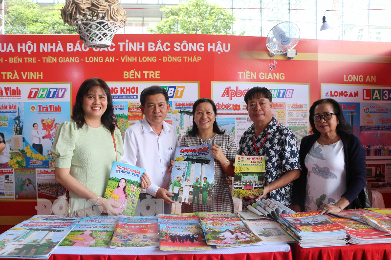 Bế mạc và trao các giải thưởng tại Hội Báo toàn quốc 2024 Cụm thi đua Hội Nhà báo các tỉnh Bắc Sông Hậu (trong đó có tỉnh Bến Tre) đạt giải C giải Gian trưng bày xuất sắc tại Hội Báo toàn quốc 2024.