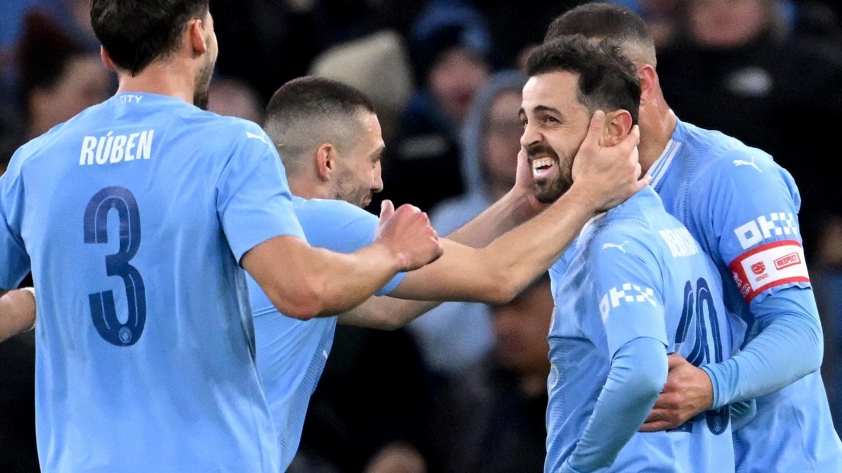 Bernardo Silva là cầu thủ xuất sắc nhất khi ghi cả 2 bàn thắng cho Man City.