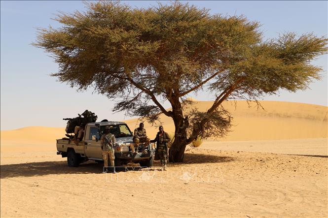 Binh sĩ Niger tuần tra tại khu vực Iferouane. Ảnh (tư liệu): AFP/TTXVN