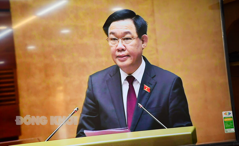 Kết thúc phiên chất vấn và trả lời chất vấn nhóm vấn đề thuộc lĩnh vực tài chính Trưởng đoàn đại biểu Quốc hội tỉnh Nguyễn Trúc Sơn; Phó trưởng đoàn chuyên trách đoàn đại biểu Quốc hội tỉnh Nguyễn Thị Yến Nhi chủ trì điểm cầu tỉnh. Trưởng đoàn đại biểu Quốc hội tỉnh Nguyễn Trúc Sơn; Phó trưởng đoàn chuyên trách đoàn đại biểu Quốc hội tỉnh Nguyễn Thị Yến Nhi chủ trì điểm cầu tỉnh.