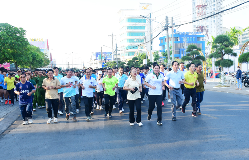 TP. Bến Tre tổ chức Ngày Chạy Olympic vì sức khỏe toàn dân năm 2024