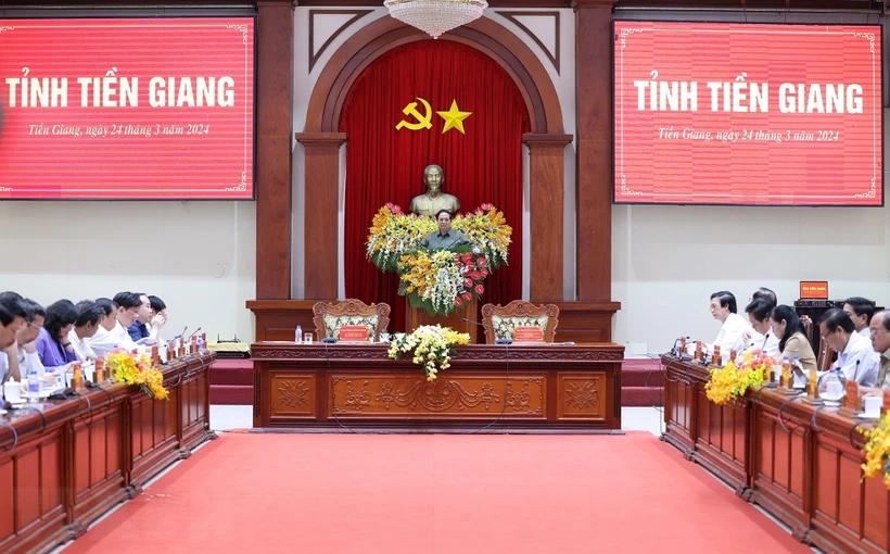 Thủ tướng Phạm Minh Chính phát biểu kết luận buổi làm việc với Ban Thường vụ Tỉnh ủy Tiền Giang. (Ảnh: Dương Giang/TTXVN)