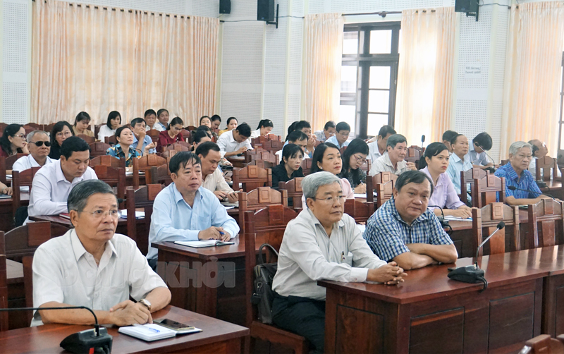 Hội nghị báo cáo viên tháng 3-2024 Các đại biểu tham dự tại điểm cầu cấp tỉnh.