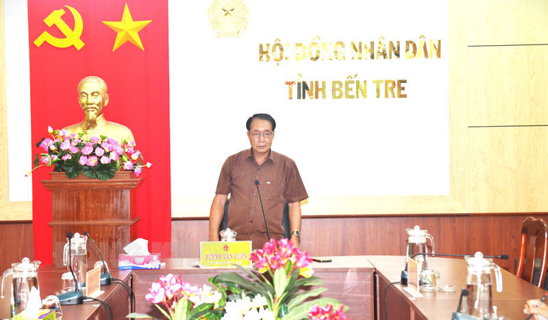 Giám sát công tác quản lý nhà nước về chất lượng nước sinh hoạt của các cơ sở cung cấp nước Trưởng ban Văn hoá - Xã hội, HĐND tỉnh Huỳnh Văn Cuộn phát biểu kết luận buổi giám sát.