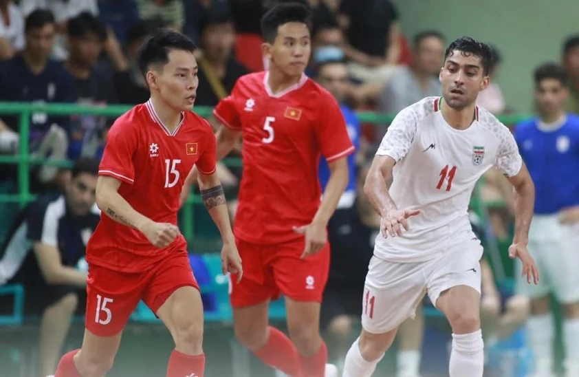 ĐT Việt Nam có trận đấu khá hay trước futsal Iran