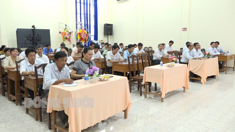 Tin hoạt động các huyện, thành phố ngày 12-4-2024 Các đại biểu dự hội nghị. Ảnh: Ngọc Lãm.