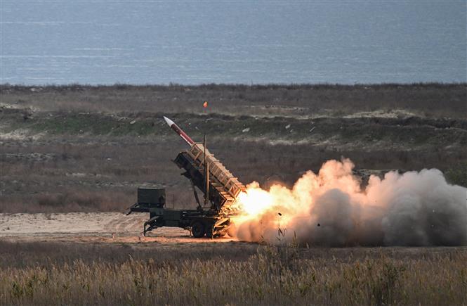 Một hệ thống tên lửa phòng không Patriot. Ảnh: AFP/TTXVN