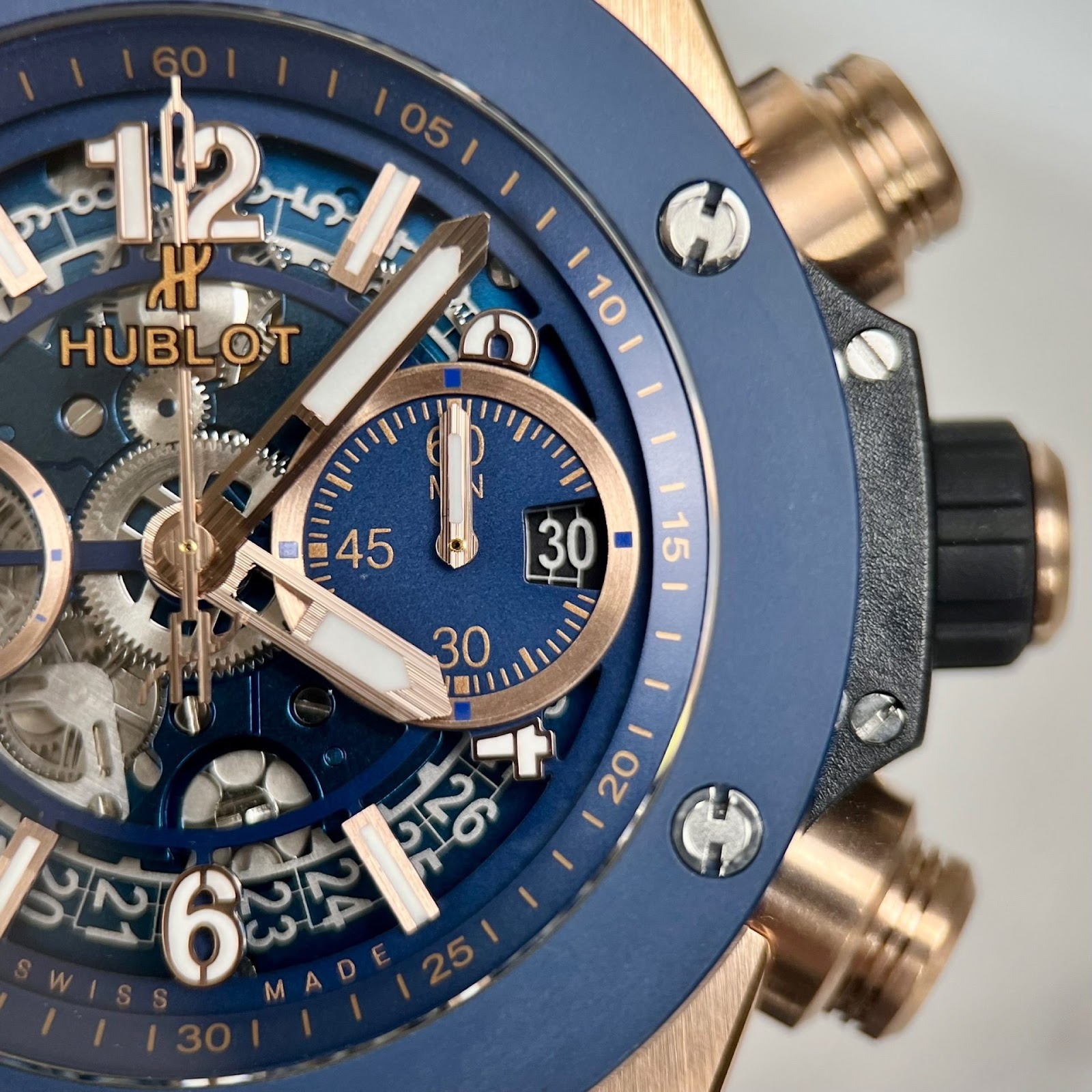 Khám phá ưu điểm của BST đồng hồ Hublot Big Bang Replica tại Dwatch Luxury