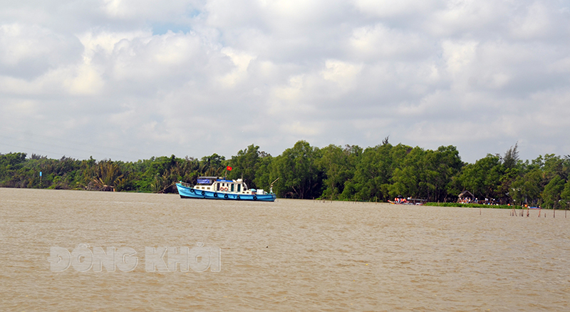 Diễn biến xâm nhập mặn các nhà máy nước nông thôn tiếp tục duy trì ở mức cao Mặn đã xâm nhập sâu vào có sông trên địa bàn tỉnh.