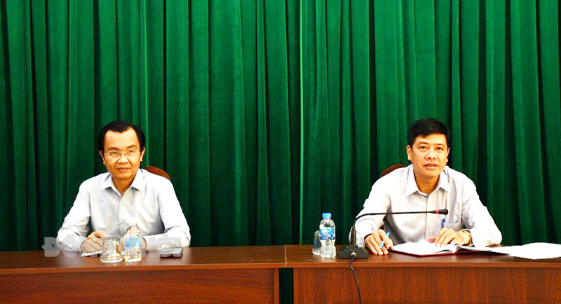 Chủ trì hội nghị