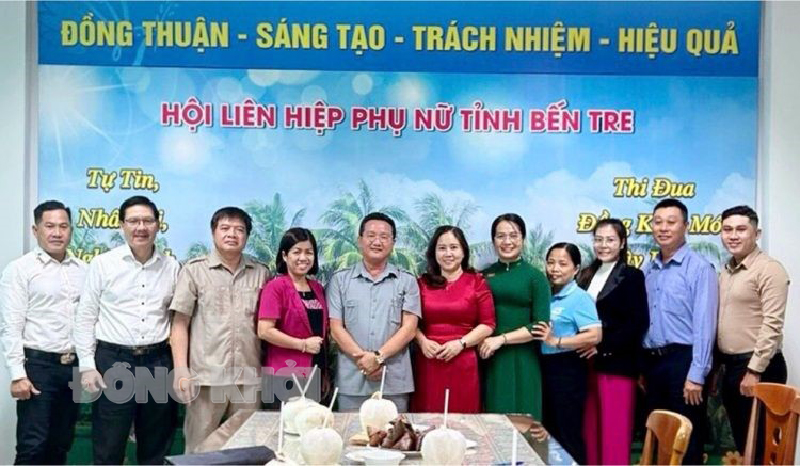 Tin hoạt động các huyện, thành phố ngày 25-4-2024 Các đại biểu chụp ảnh lưu niệm. Ảnh: Thanh Việt.