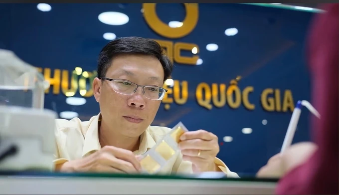 Vàng SJC lập đỉnh lịch sử, sát 86 triệu đồng/lượng sau khi phiên đấu thầu vàng bị hủy Vàng SJC lập đỉnh lịch sử, sát 86 triệu đồng/lượng.