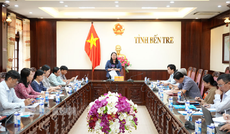 Phó chủ tịch UBND tỉnh Nguyễn Thị Bé Mười phát biểu kết luận.