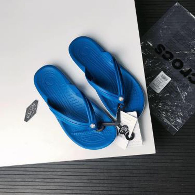 TOP 5+ mẫu dép Crocs chính hãng siêu HOT - siêu bền bỉ