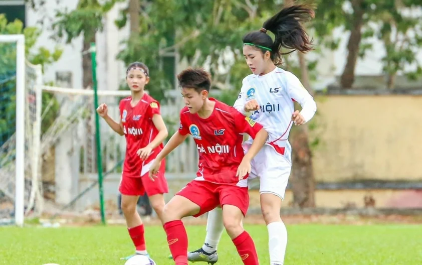 Thanh Nhã ghi 2 bàn giúp Hà Nội 1 giành chiến thắng 5-0