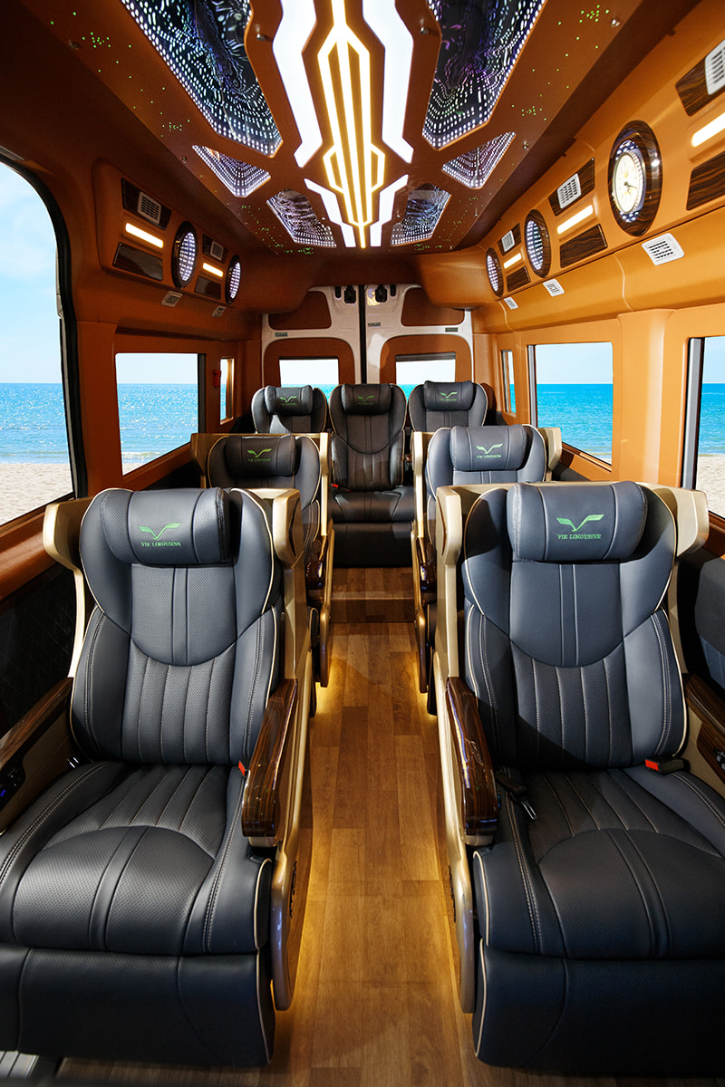 Xe Limousine đưa đón sân bay chuẩn 5 sao