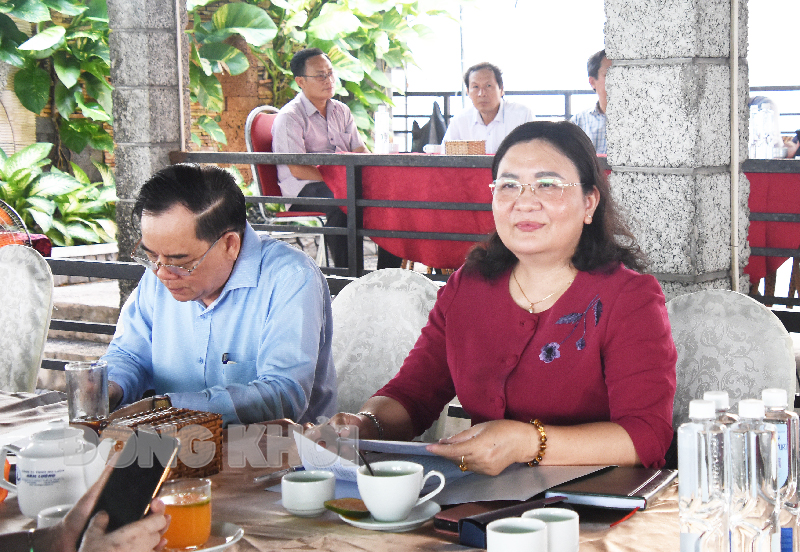 Các sở, ngành nâng cao tinh thần trách nhiệm trong thực thi nhiệm vụ Quyền Bí thư Tỉnh ủy - Chủ tịch HĐND tỉnh Hồ Thị Hoàng Yến tham dự chương trình cà phê doanh nghiệp.