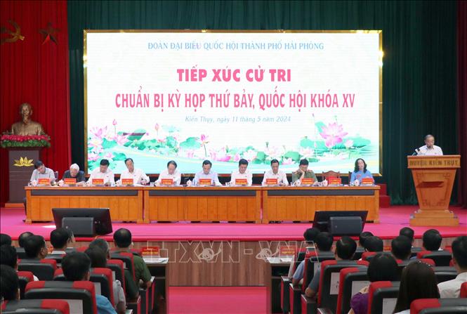 Hội nghị tiếp xúc cử tri huyện Kiến Thụy, chuẩn bị cho Kỳ họp thứ 7, Quốc hội khóa XV. Ảnh: Hoàng Ngọc/TTXVN