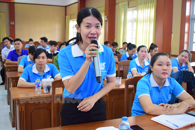 Châu Thành đối thoại với công nhân lao động, phụ nữ và thanh niên
