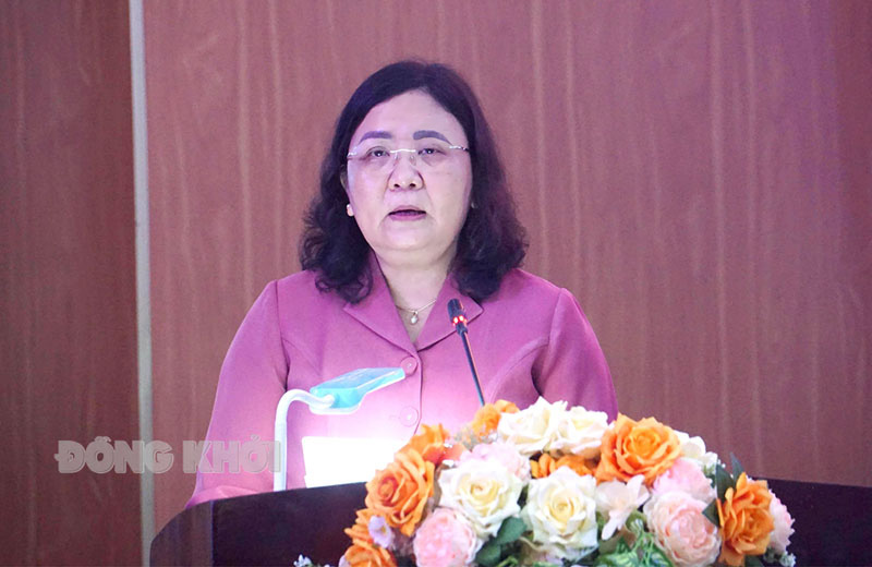 Quyền Bí thư Tỉnh ủy- Chủ tịch HĐND tỉnh Hồ Thị Hoàng Yến kết luận tại hội nghị.
