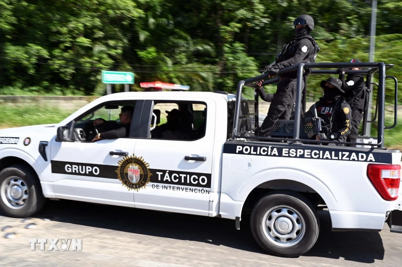 Mexico: Bạo lực nhằm vào các ứng cử viên trước thềm tổng tuyển cử Cảnh sát Mexico. (Nguồn: AFP/TTXVN)