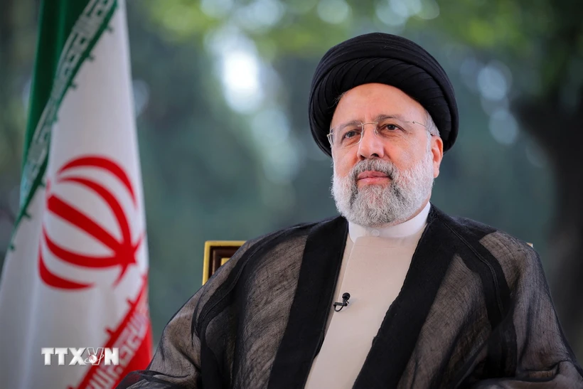 Iran thông báo lịch trình lễ tang cố Tổng thống Ebrahim Raisi Cố Tổng thống Iran Ebrahim Raisi. (Ảnh: AFP/TTXVN)
