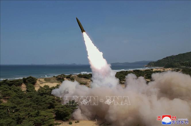 Một vụ phóng tên lửa đạn đạo của Triều Tiên ngày 17-5-2024. Ảnh: KCNA/TTXVN
