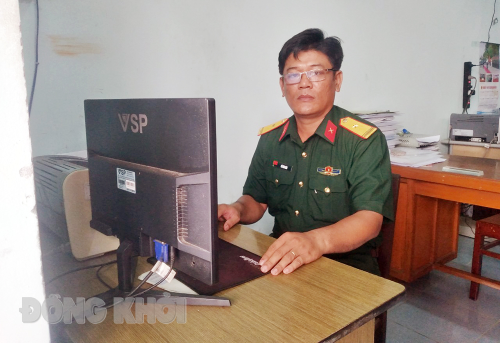 Thiếu tá Lê Văn Mới - Trợ lý quân lực Ban Chỉ huy Quân sự huyện Giồng Trôm.