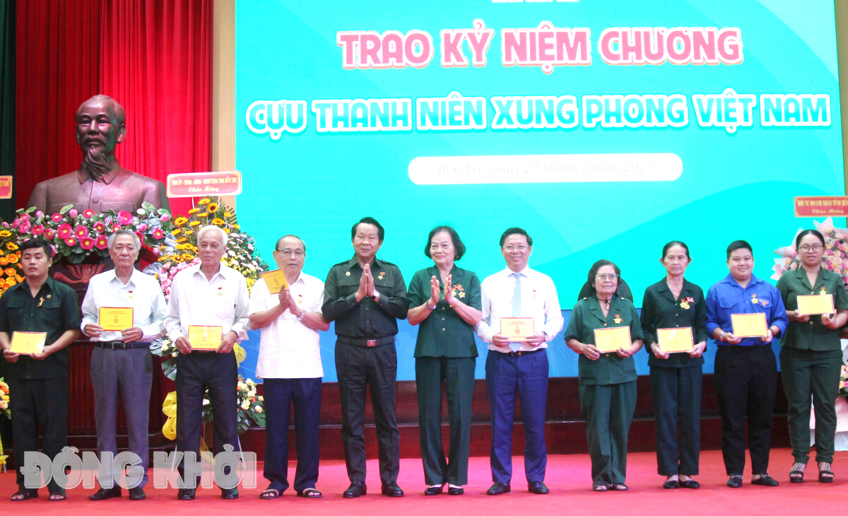 Họp mặt kỷ niệm Ngày truyền thống Thanh niên xung phong Việt Nam