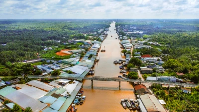 Làng nghề chỉ xơ dừa bên dòng sông Thom