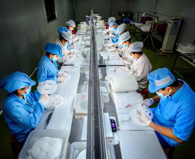 Tác phẩm đạt Giải nhì “Mặt nạ dừa xuất khẩu” của tác giả Nguyễn Trung Hiếu, tỉnh Bến Tre.