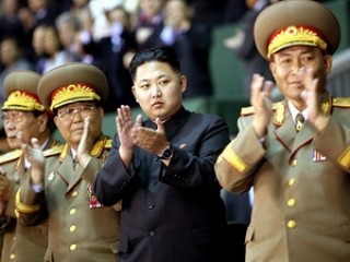 Ông Kim Jong Un đã sẵn sàng kiểm soát quân đội