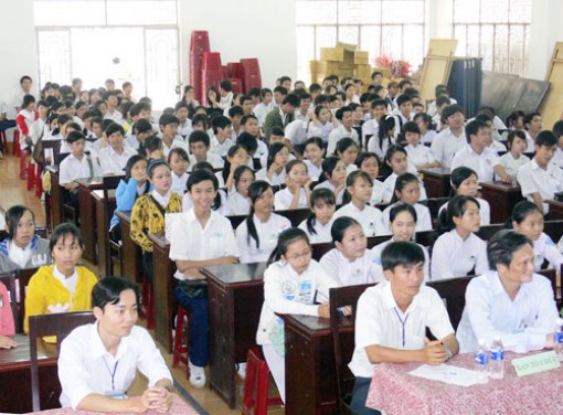 Tiếp tục triển khai nhiều giải pháp đảm bảo an toàn giao thông 6 tháng qua