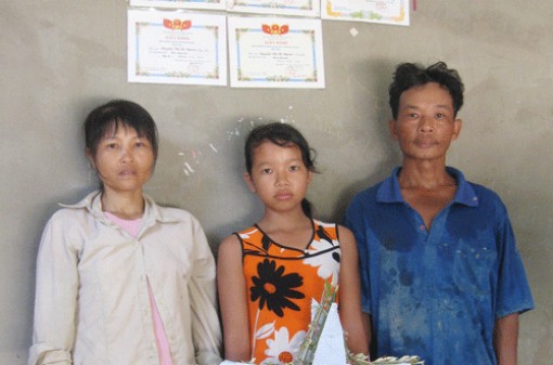 Đau bệnh phải chịu cảnh nợ nần…