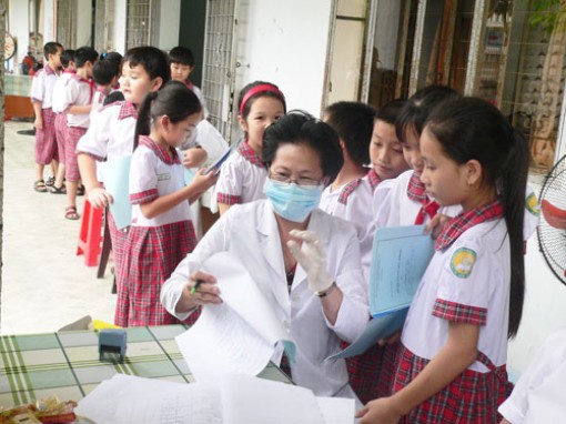 Phát động thi đua thu và giảm nợ bảo hiểm xã hội, bảo hiểm y tế