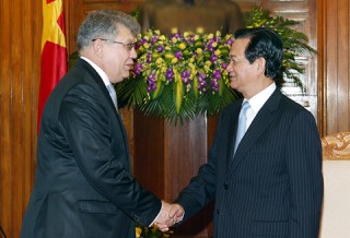 Thủ tướng Nguyễn Tấn Dũng tiếp Đại sứ Liên bang Nga