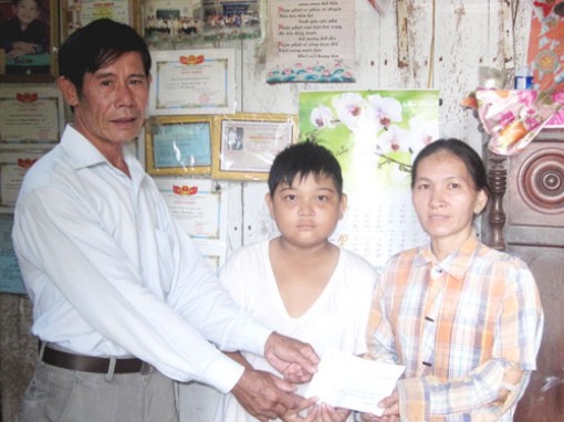 Bạn đọc hỗ trợ cho cháu Phạm Thanh Hậu ở xã Mỹ Chánh