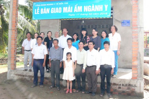 Hỗ trợ công đoàn viên gần 102 triệu đồng