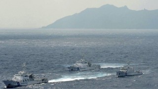 Tàu cá Trung Quốc và tàu hàng nước ngoài đâm nhau, 17 người mất tích