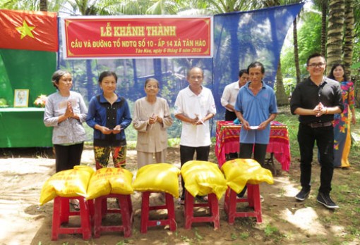 Diễn viên Đại Nghĩa chia sẻ khó khăn với người nghèo