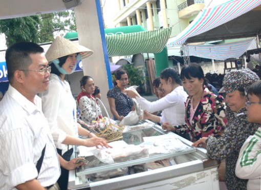 Hội chợ hàng công nghiệp nông thôn tiêu biểu năm 2016