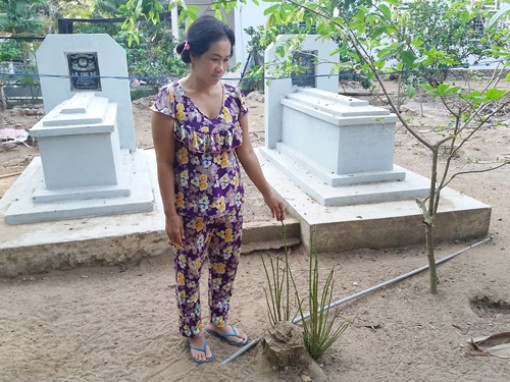 Khổ vì chuyện chia đất