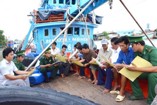 Đẩy mạnh phát triển kinh tế biển Đẩy mạnh phát triển kinh tế biển