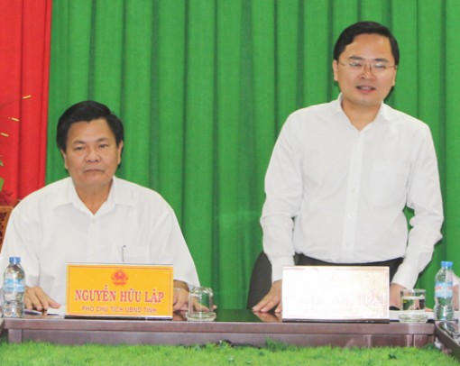 Phát huy vai trò, trách nhiệm trong giám sát thực hiện cải cách hành chính Phát huy vai trò, trách nhiệm trong giám sát thực hiện cải cách hành chính