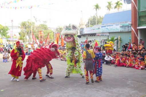 Rộn ràng Liên hoan Múa lân thiếu nhi