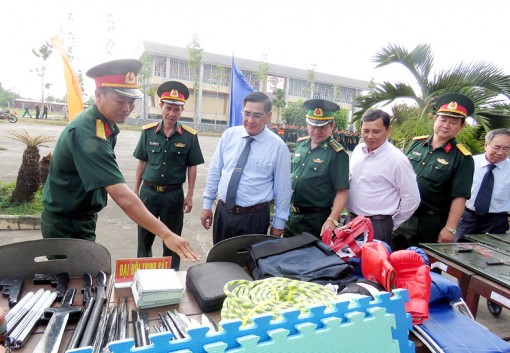 Quân sự và Biên phòng ra quân huấn luyện năm 2018