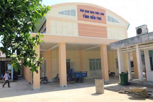 Đưa vào sử dụng công trình mở rộng sàn giao dịch việc làm Đưa vào sử dụng công trình mở rộng sàn giao dịch việc làm